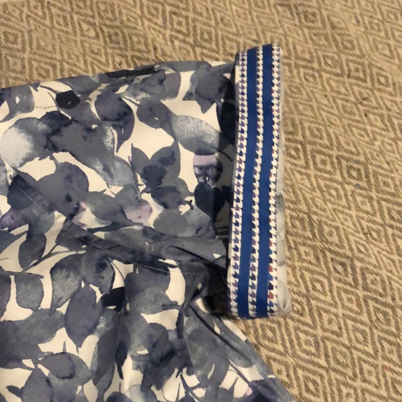 BNWT Robert Graham short sleeve button down - Picture 4 of 7